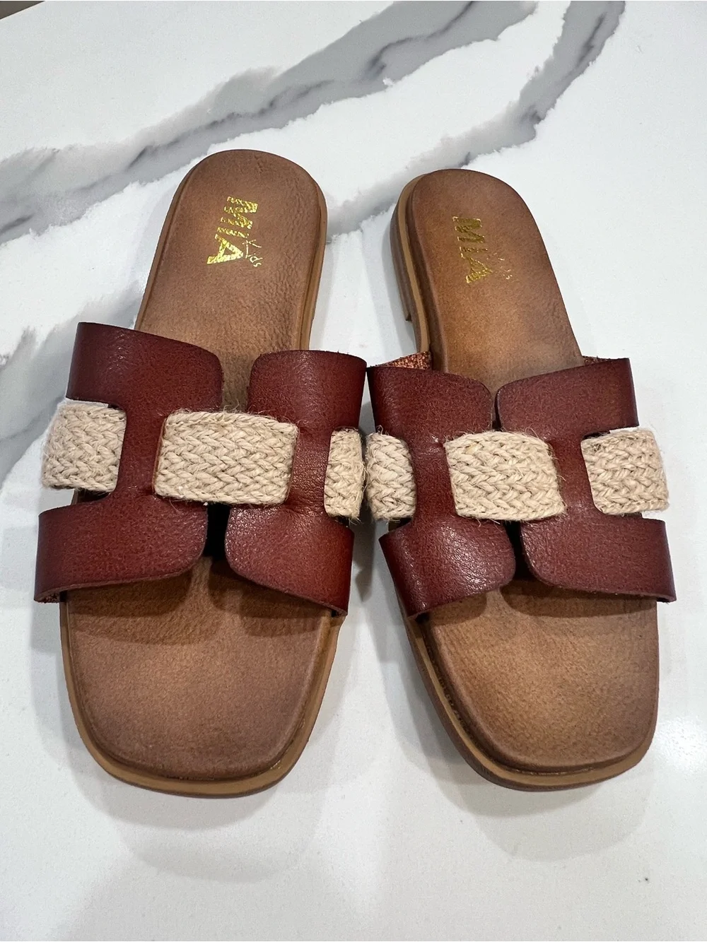 MIA Kids Elayney Brown Faux Leather Woven Jute Center Strap Slides Size 3